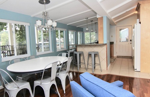 Rocky Mount Casa | JOMO TriTerrace Enjoy Family, Relax Lakefront, Lake View, Priv dock Boat Slip