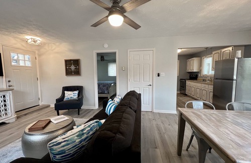 Rocky Mount Casa | JOMO TriTerrace Enjoy Family, Relax Lakefront, Lake View, Priv dock Boat Slip