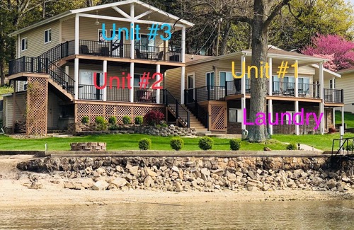 Rocky Mount Casa | JOMO - Unit 3 TriTerrace *Relax Lakefront *Enjoy Fam