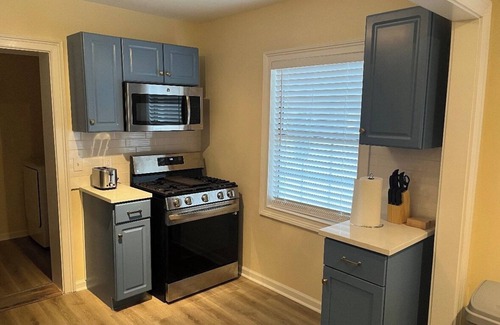 Hanahan Casa | Jonesin for Comfort & Style! Modern + Game Room!