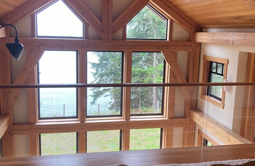 Juan de Fuca Electoral Area Casa | Jordan river kelp bed beach house