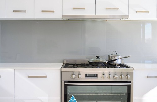 Cranebrook Casa | Jordan Springs 5 bedrooms home near shopping