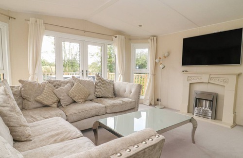 Newton on Derwent Cabaña | JORVIK LODGE, with hot tub in Wilberfoss