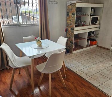 Santa Elena del Gomero Apartamento | Jose Anguita Apartamento Con Estacionamiento Frente Al Mall Arauco y Red Metro