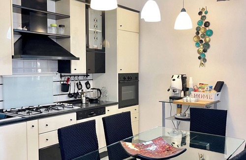 Capodrise Apartamento | Josephine House, a few miles from the Royal Palace of Caserta and Naples