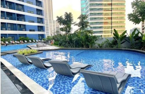 San Antonio Apartamento | Josephine Suites In Makati with Parking