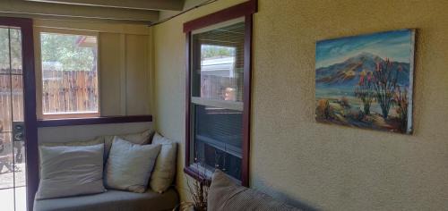 Joshua Tree Casa | Joshua Tree Bugalow - Downtown