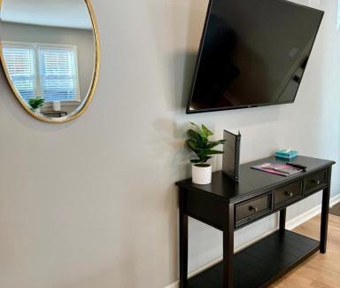 Joslyn Castle Apartamento | Joslyn 1- Newly Refinished 1 Bdrm
