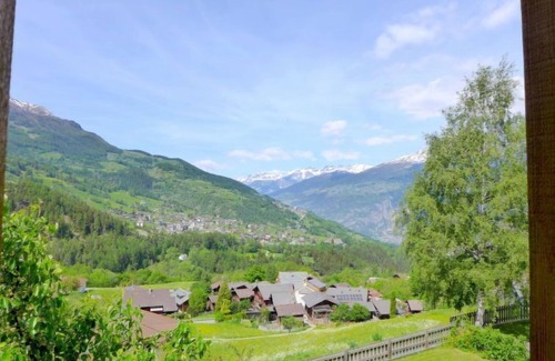 Buerchen Apartamento | Jostbiel by Interhome