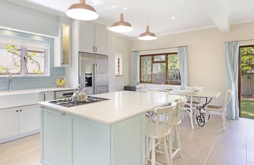 Strand Casa | Joubert 107 by HostAgents
