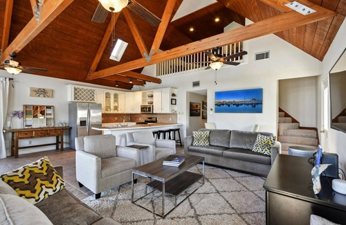 Kiln Casa | Jourdan River House: Enjoy life on the river!