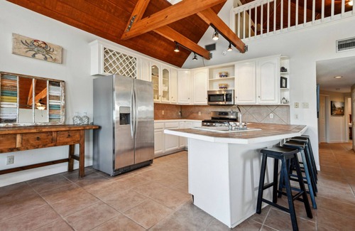 Kiln Casa | Jourdan River House: Enjoy life on the river!