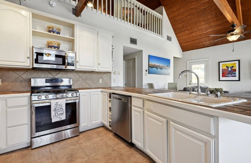 Kiln Casa | Jourdan River House: Enjoy life on the river!