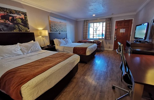 Woodland Hotel | Journey Inn
