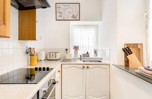 Coverack Casa | Journeys End with surrounding Sea views
