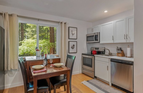 Occidental Cabina | Joy Cottage ~ Monthly Stays Available at this Peaceful Retreat in Occidental