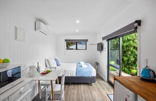 Whangamata Casa | Joy's Rest Cabin - Whangamata