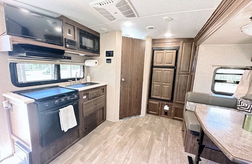 Fluker Casa | Joy ~ The Happy Little Camper