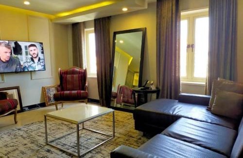 Ofin Hotel | Joy Villa