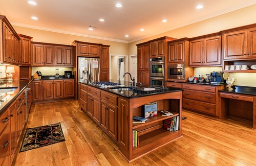 Griffin Casa | Joyce's Place at Addis Acres/spacious luxury/gorgeous water view/fire pit