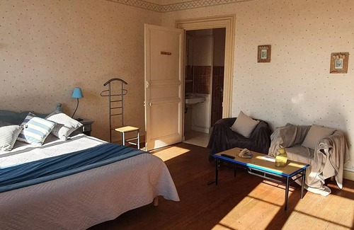 Courseulles-sur-Mer Cama Y Desayuno | Joyeux Reveil