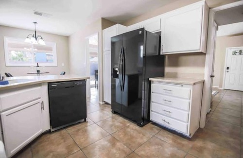 Paradise Valley Casa | Joyful 3 Bed/3 Bath Home near Airport and Strip