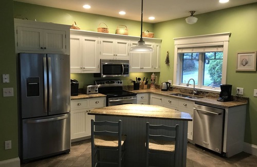 Edgecomb Casa | Joyful Maine Escape: A Three-Bedroom Water View Townhouse