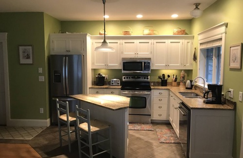 Edgecomb Casa | Joyful Maine Escape: A Three-Bedroom Water View Townhouse