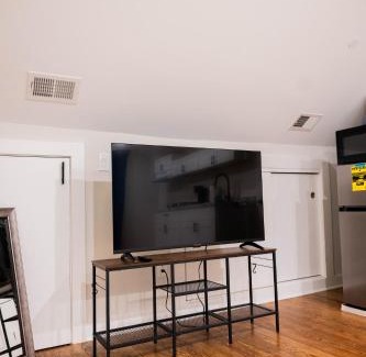 Weequahic Apartamento | Joynest Loft - Private Entry & Bath