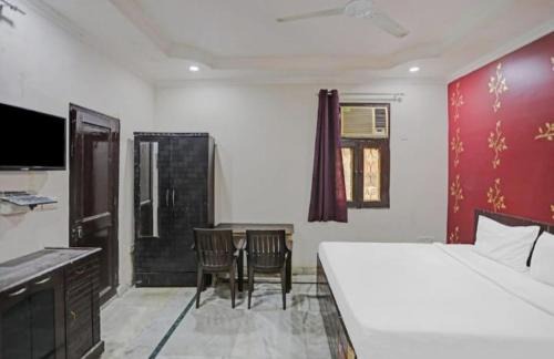 Nizamuddin East Hotel | JPC Residency - Near Malviya Nagar