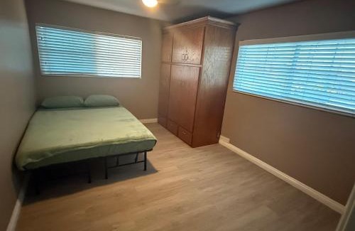 Costa Mesa Casa | Js CM Pease and Love