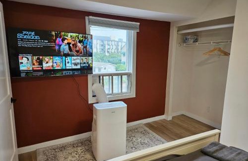 Vanier North Apartamento | JstLikeHome - Old Ottawa Suite & Guesthouse