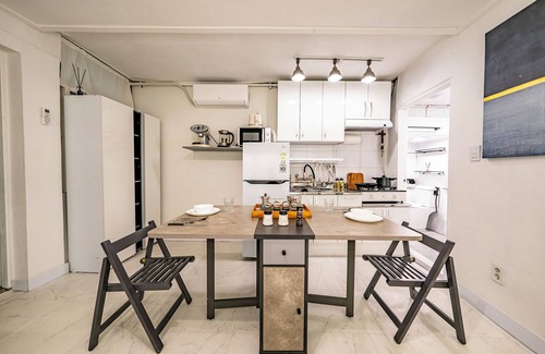 Jongno Apartamento | JTS Tailored Service Studio near Hyehwa Station