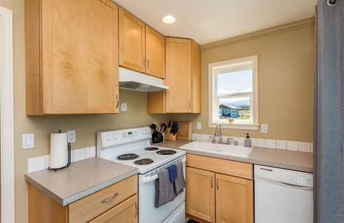 Sequim Hotel | Juan de Fuca Waterfront Hotel & Cottages