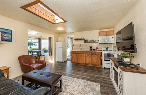 Sequim Hotel | Juan de Fuca Waterfront Hotel & Cottages
