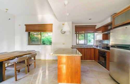 Guayacanes Villa | Juan Dolio Villa: Private Pool, Garden & Close to the Beach!