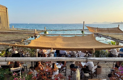 Antibes Apartamento | Juan-les-Pins, Antibes - 3-bedroom apartment near beaches and town center