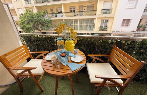 Antibes Apartamento | Juan-les-Pins, Antibes - 3-bedroom apartment near beaches and town center