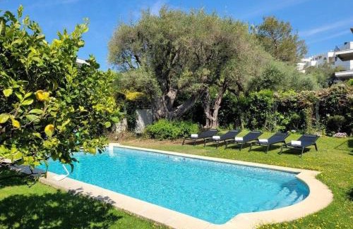 Cap-d'Antibes Casa | Juan les pins : Villa de charme avec piscine
