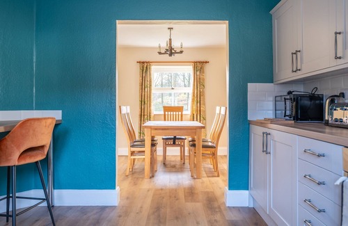 Graythwaite Cabaña | Jubilee - sleeps 6 guests in 3 bedrooms