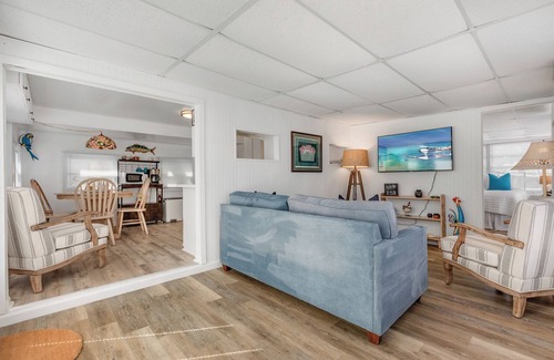 Cutthroat Harbor Estates Casa | JUDY'S PLACE ~ 2 Bedroom, 1 Bathroom Home in Venture Out Community!