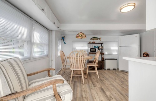 Cutthroat Harbor Estates Casa | JUDY'S PLACE ~ 2 Bedroom, 1 Bathroom Home in Venture Out Community!