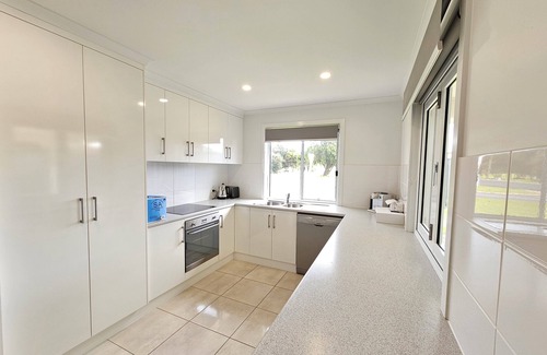 Waterhouse Casa | Julia's - Close to the heart of Robe