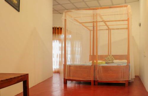 Debarawewa Hotel | Julia Safari Inn
