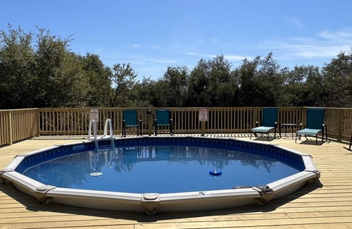 Austin Cabina | Julie's Cabins Luxury Retreat 4