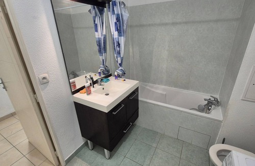 Bron Apartamento | Julie's studio