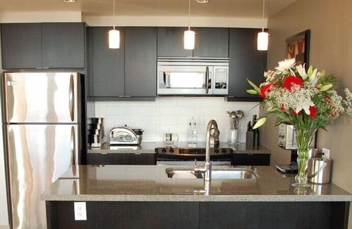 Downtown Victoria Condominio | Juliet Plus by Victoria Royal Vacations