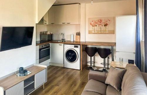 Grantham Casa | Julius-Den