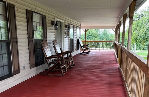 Sevierville Casa | Beautiful Boyd's Creek Sevierville location, great views, no traffic!