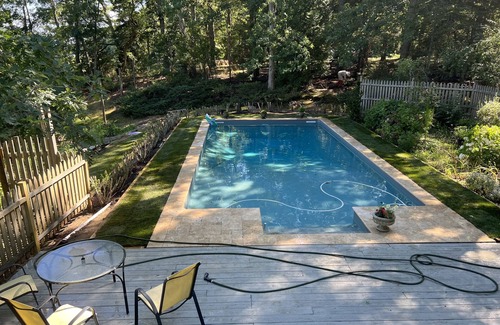Cutchogue Casa | July-Oct: 3 bm charming Waterfront Artist Cottage for Rent In North Fork, NY